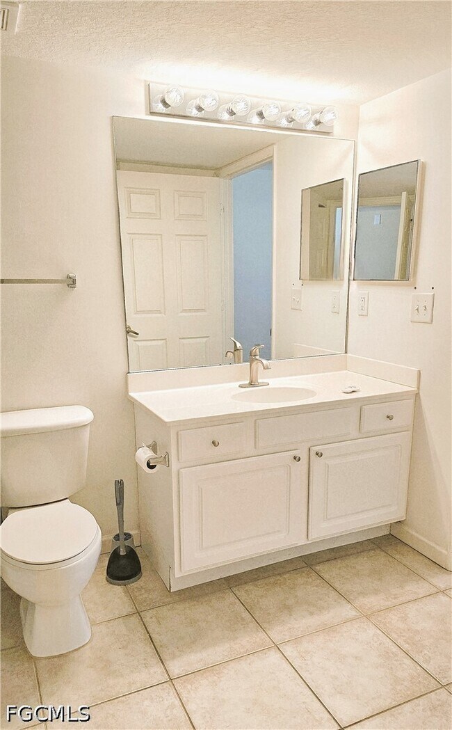 Building Photo - 4105 Residence Drive