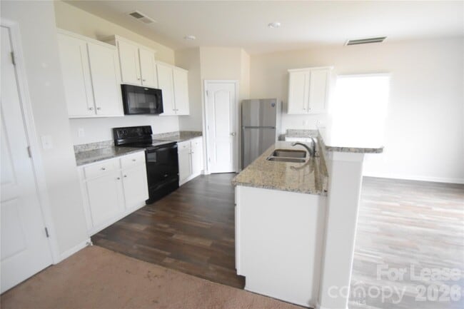 Building Photo - 9709 Weikert Rd