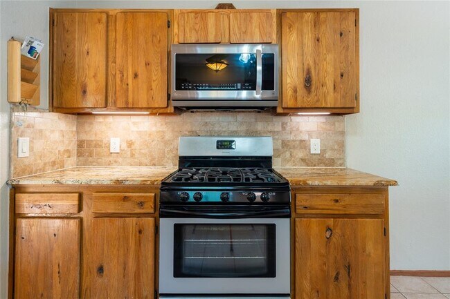 Building Photo - 12710 Timberside Dr