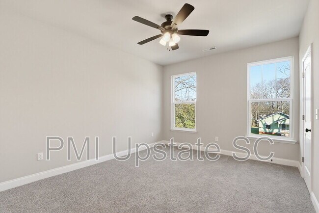 Building Photo - 109 Virginia Ave