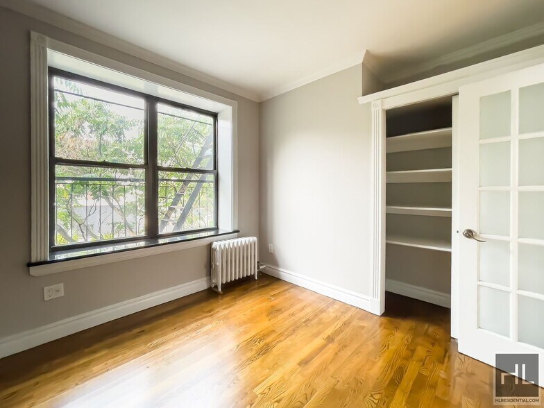 Building Photo - East 13th Street