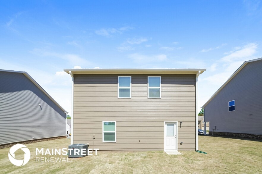 Building Photo - 521 Firethorn Ct