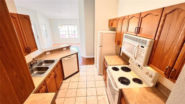 Building Photo - 3658 Oakdale Cir