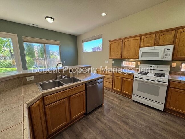 Building Photo - 1260 Flintwood Dr