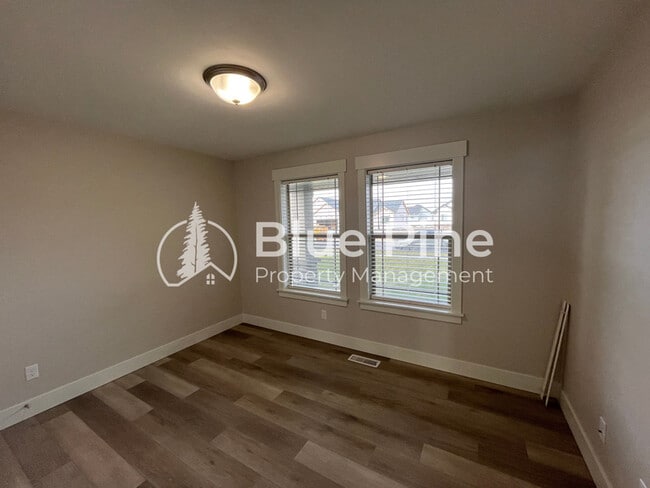 Building Photo - 185 Galena Smt Dr