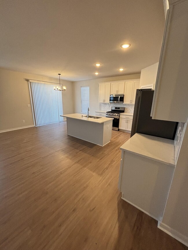 Building Photo - 10514 Button Bush Dr