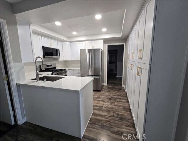 Building Photo - 28973 Willow Creek Ln