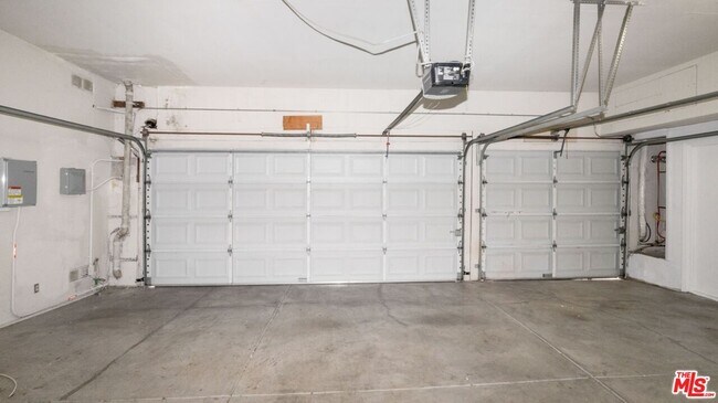 Building Photo - 5035 Escobedo Dr