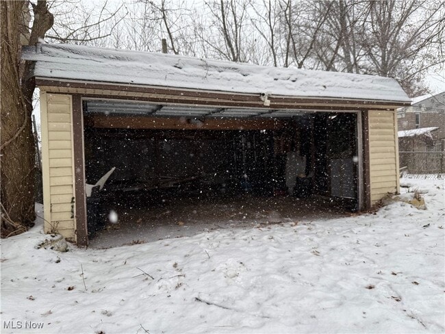 Building Photo - 4128 E 114th St