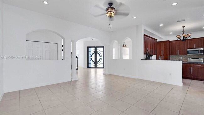 Building Photo - 17994 NW 87th Pl