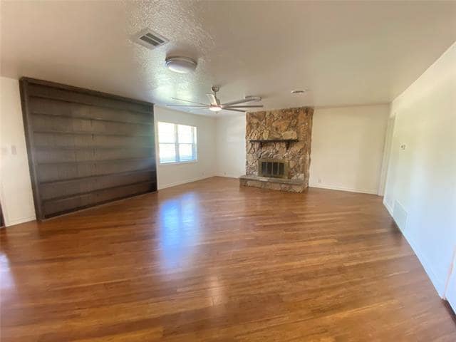 Building Photo - 470 W Purnell St