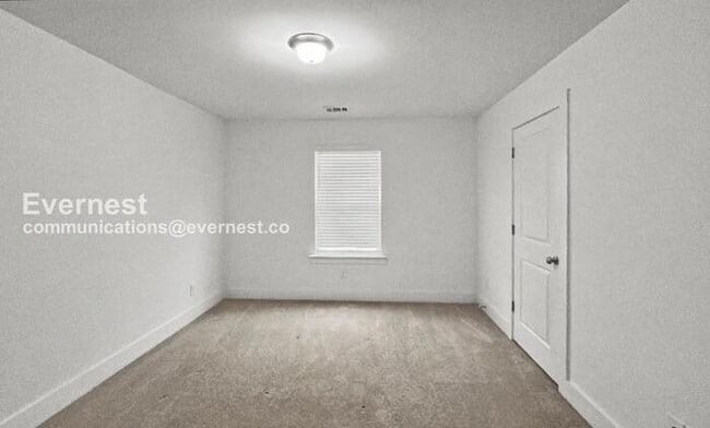 Building Photo - 1924 Dillon Dr