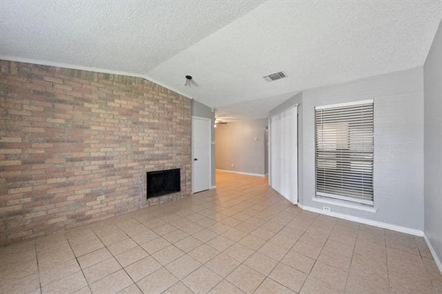 Building Photo - 3415 S Meadow Dr