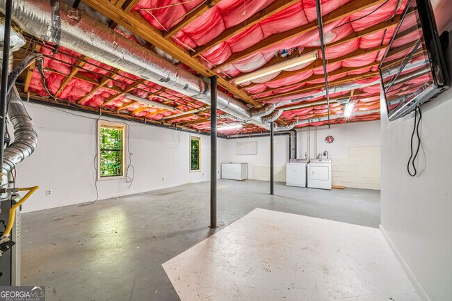 Building Photo - 4741 N Springs Rd NW