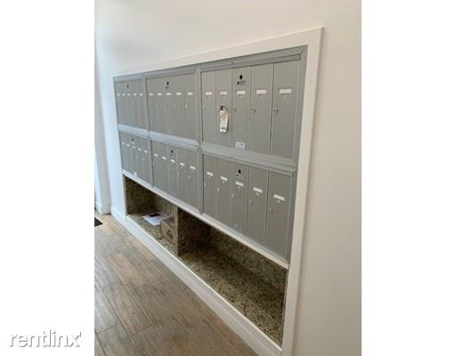 Building Photo - Studio, 1 bath Condo - 16 5th St 17 Unit 17