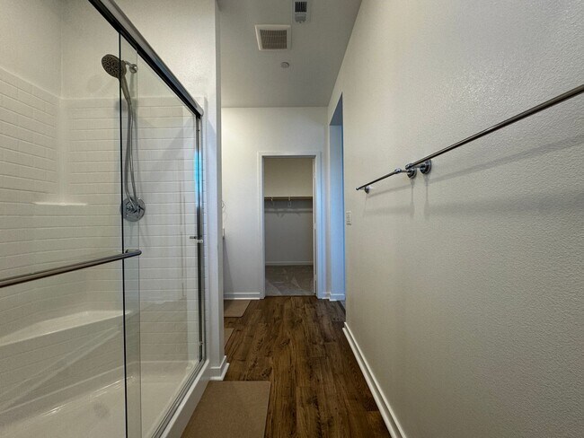 Building Photo - Beautiful, New Siena 3 Bedroom, 2.5 Bath Townhome with Solar for Rent