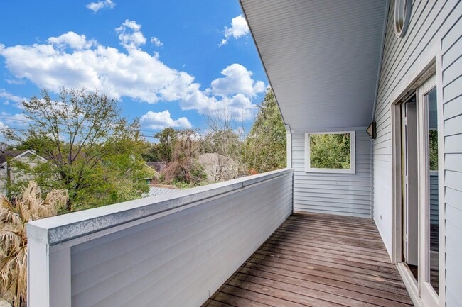 Building Photo - 1417 Harold St