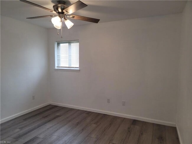 Building Photo - 932 Gossman Dr