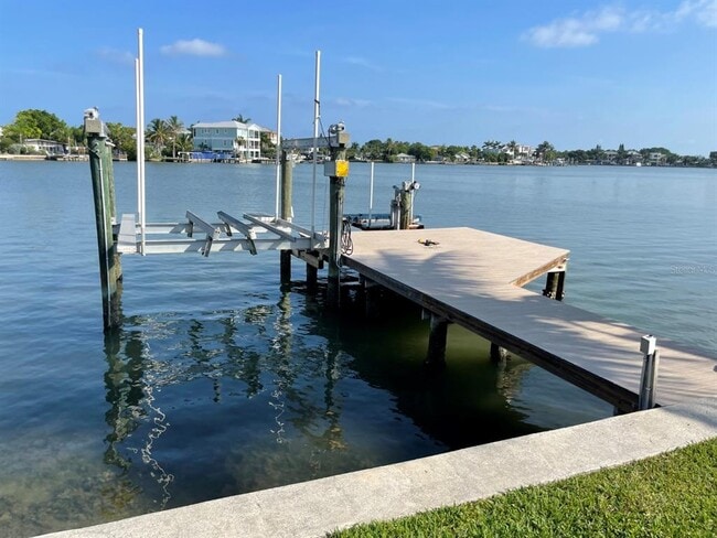 Building Photo - 419 12th Ave