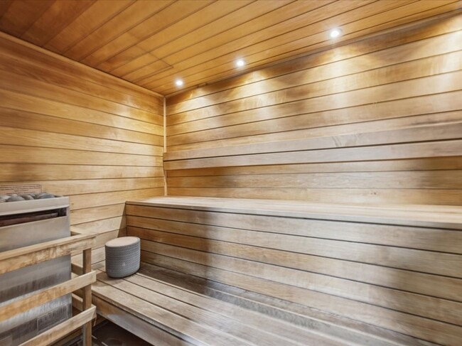 Building Photo - 3604 W Estates Ln