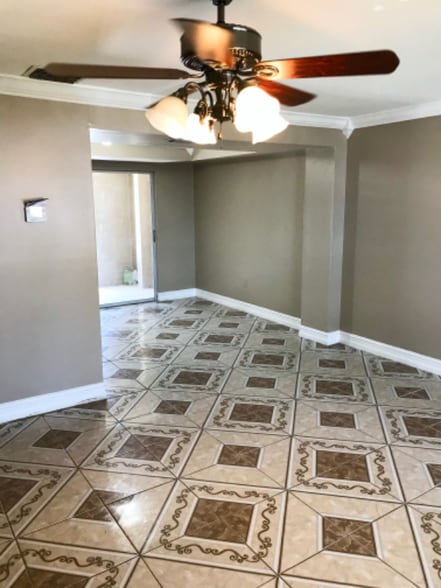 Building Photo - 4911 Catalina Dr