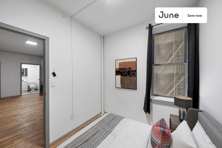 Building Photo - 239 W 63rd St