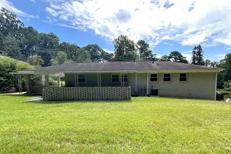 Building Photo - 1688 Mary Lou Ln SE
