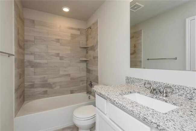 Building Photo - 5118 Leaning Tree