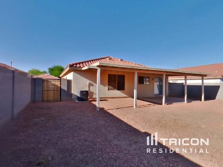 Building Photo - 10534 W Carlota Ln