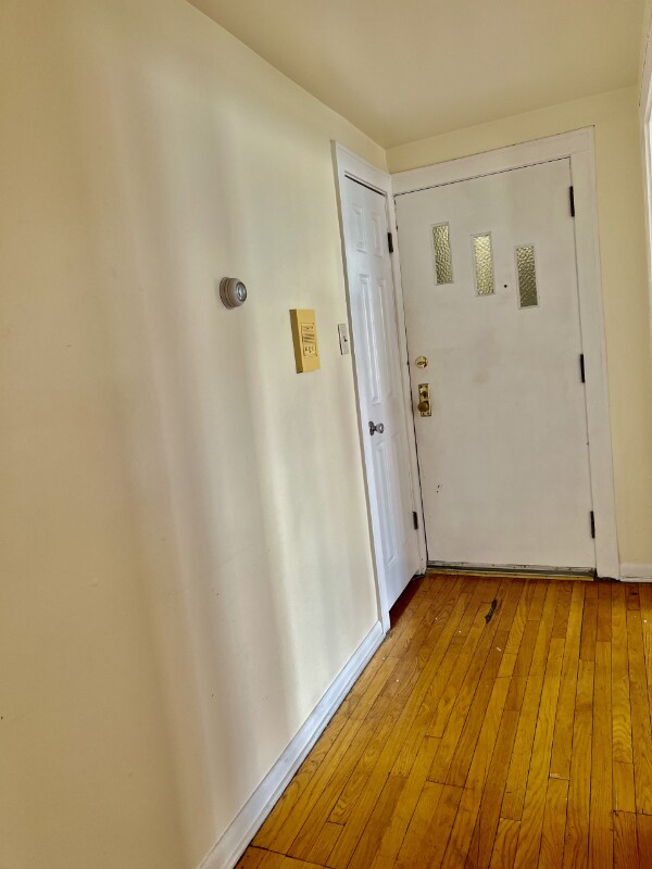 Building Photo - 5026 N Kimball Ave