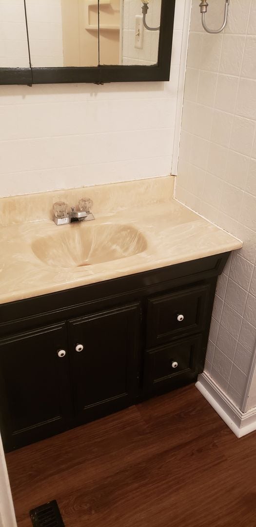 Building Photo - 3 bedroom 1 bath