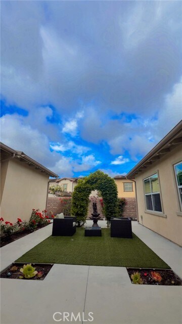 Building Photo - 5 Lirico Ct