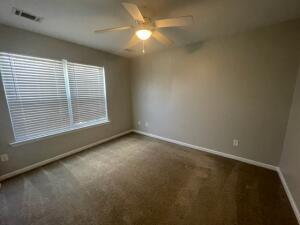 Building Photo - 110 Fox Haven Dr