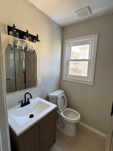 Building Photo - 160 Boston Ave