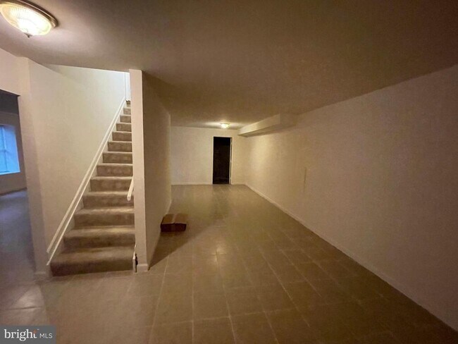 Building Photo - 2807 White Birch Ct