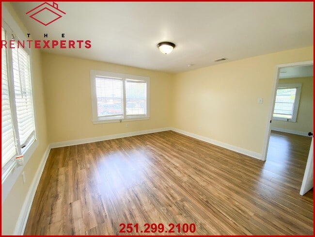 Building Photo - 2914 Brossett St