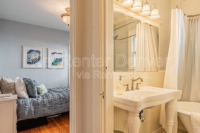 Building Photo - 740 S Corona St