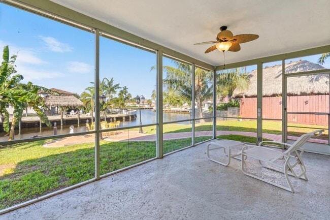 Building Photo - 1001 SE 5th Ave