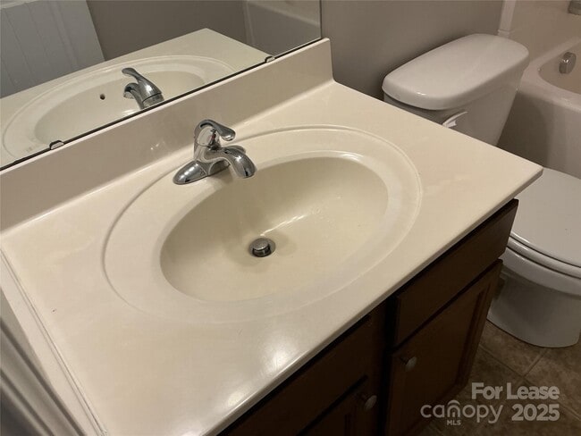 Building Photo - 5830 Langwell Ln