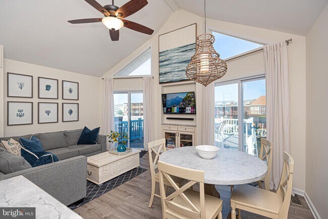 Building Photo - 148 Captains Quarters Rd