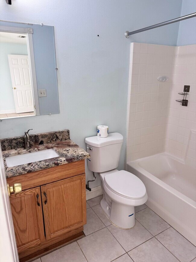 Building Photo - 5906 Spruce Dr