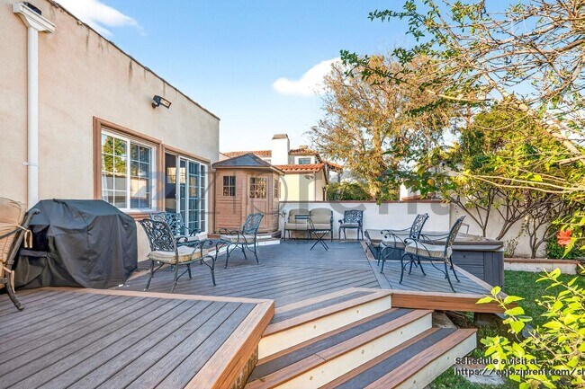 Building Photo - 138 N Hamel Dr