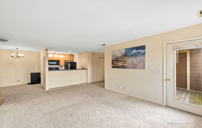 Building Photo - 122 Glengarry Dr