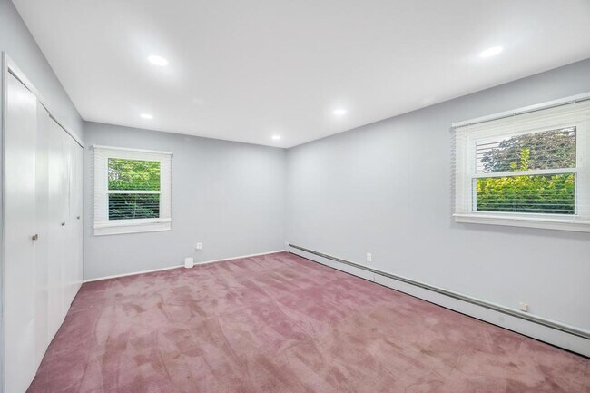 Building Photo - 38 Barker Dr