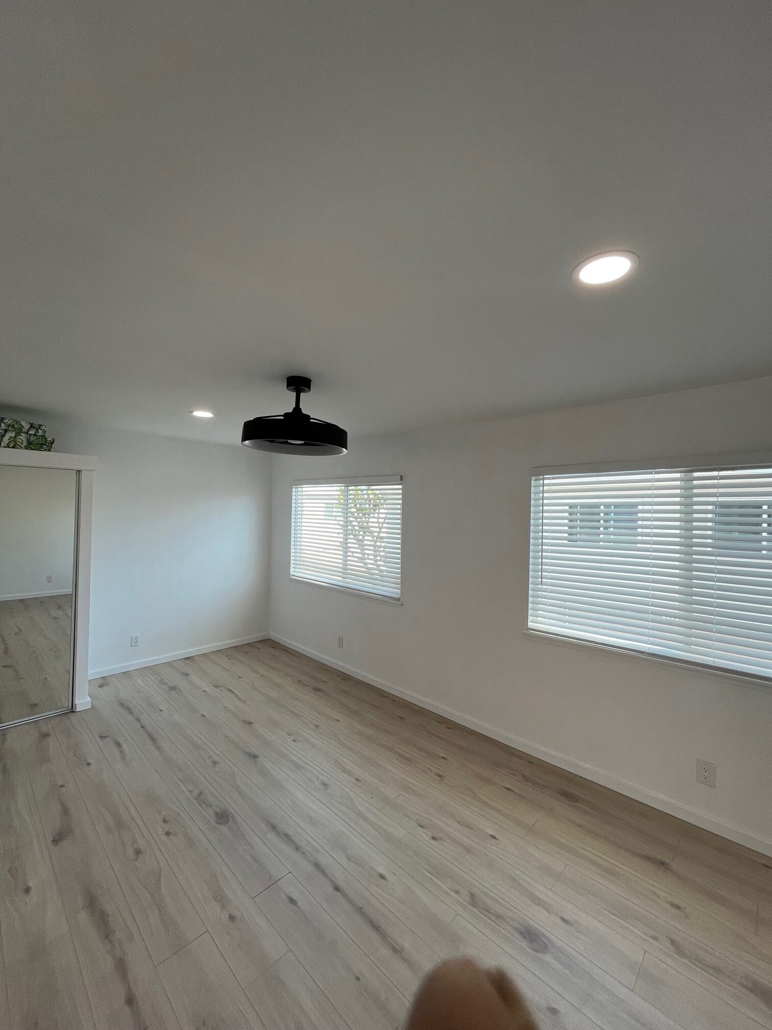 Building Photo - 10057 San Juan Ct