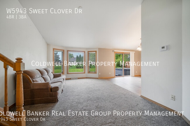Building Photo - W5943 Sweet Clover Dr