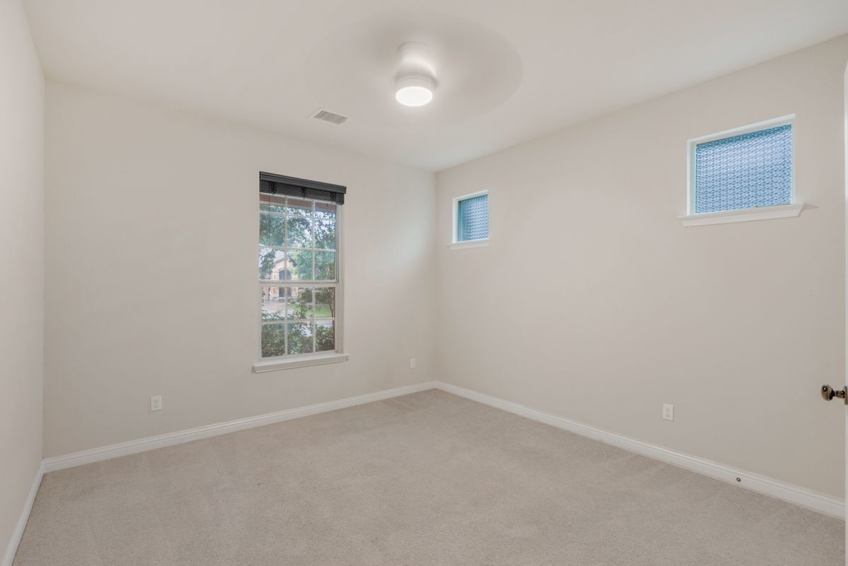 Building Photo - 904 Purple Moor Pass