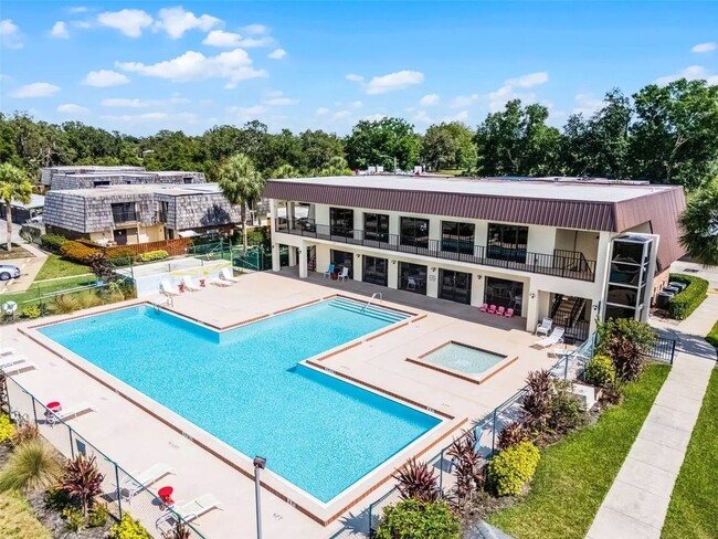 Building Photo - 2bd 2bath newly remodeled townhouse - Avai...