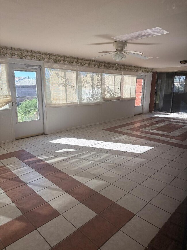 Building Photo - Large Vintage Home Available