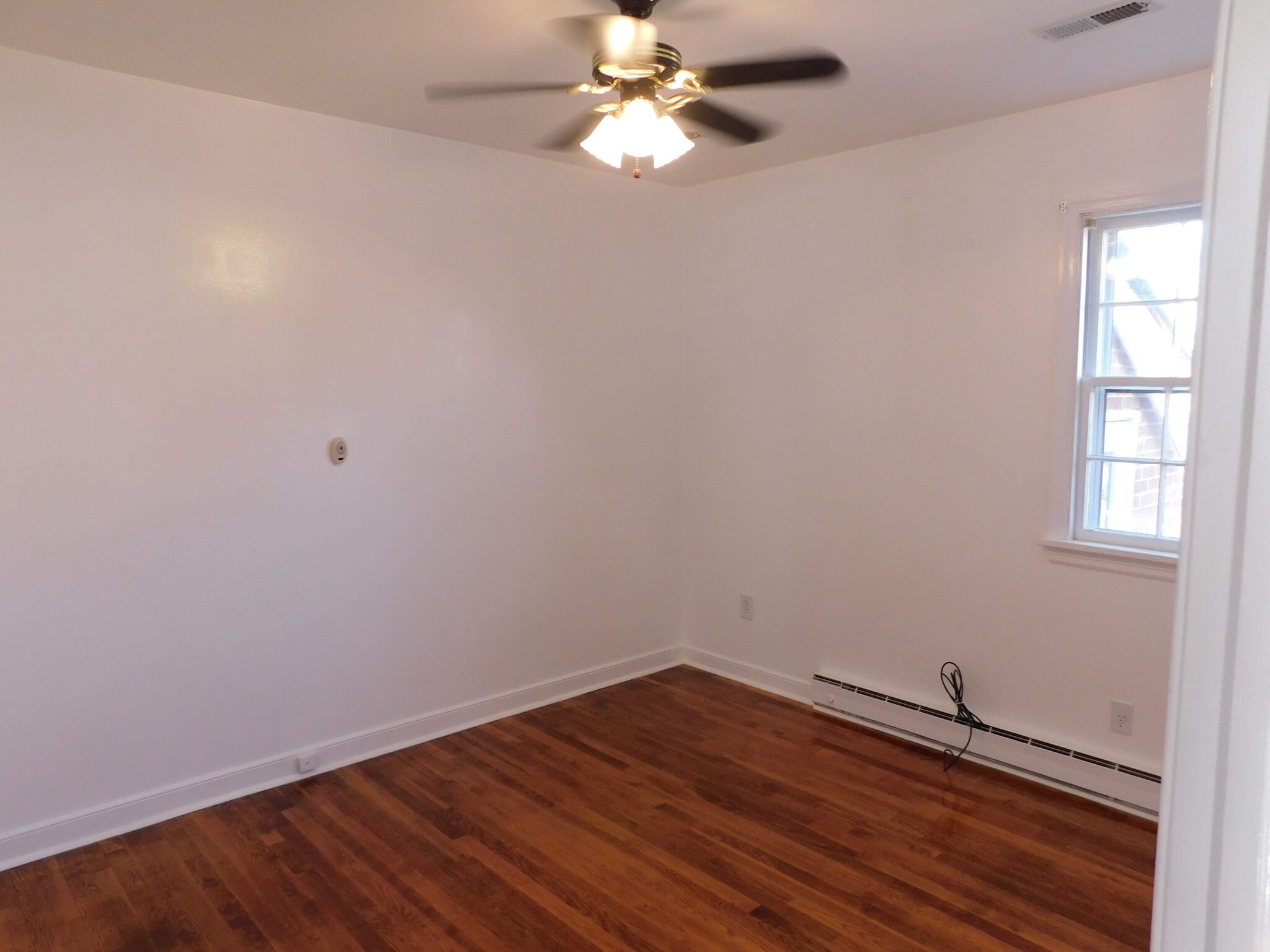 Bedroom 2 - 12113 Richmond St